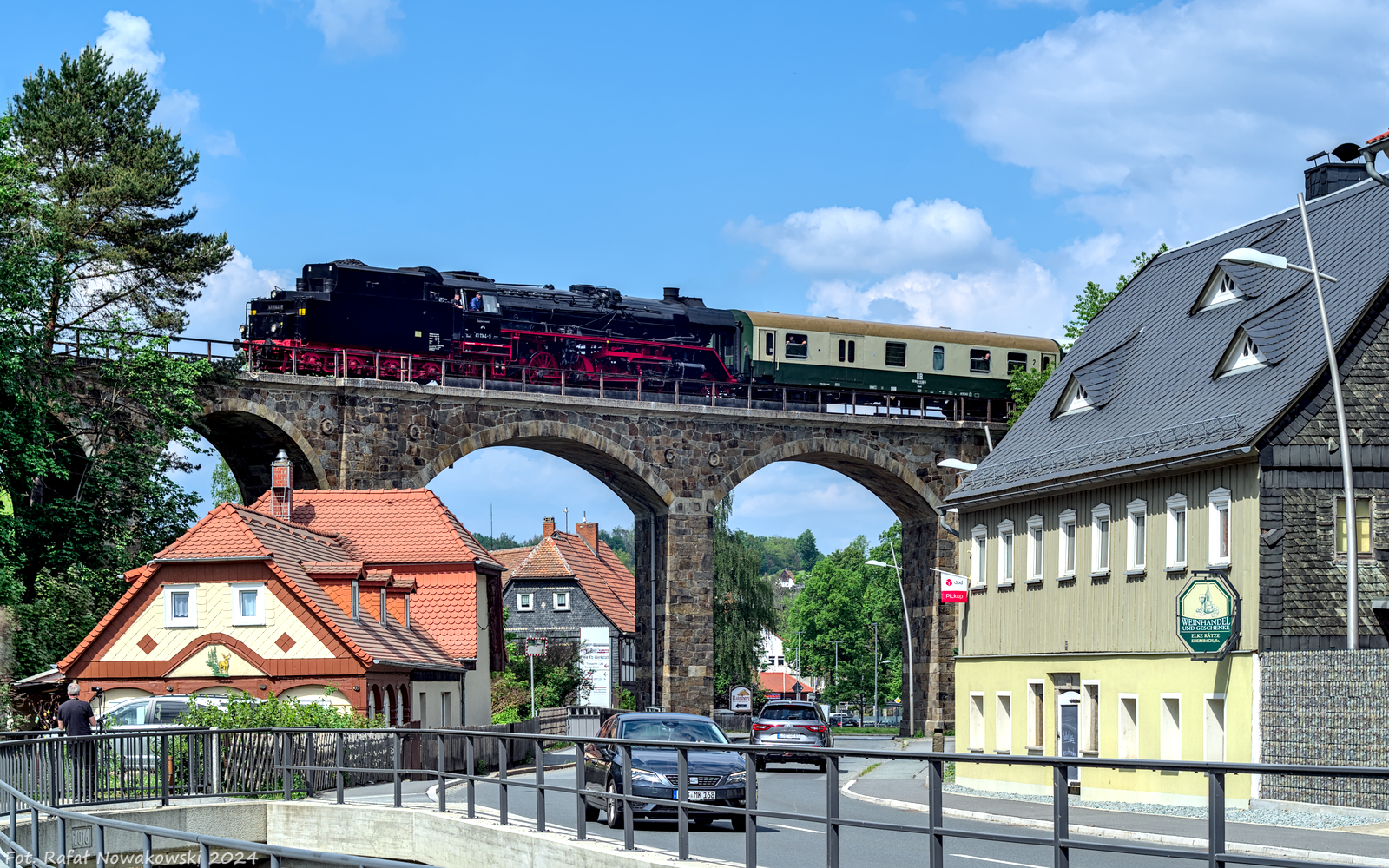 Górując nad Ebersbach