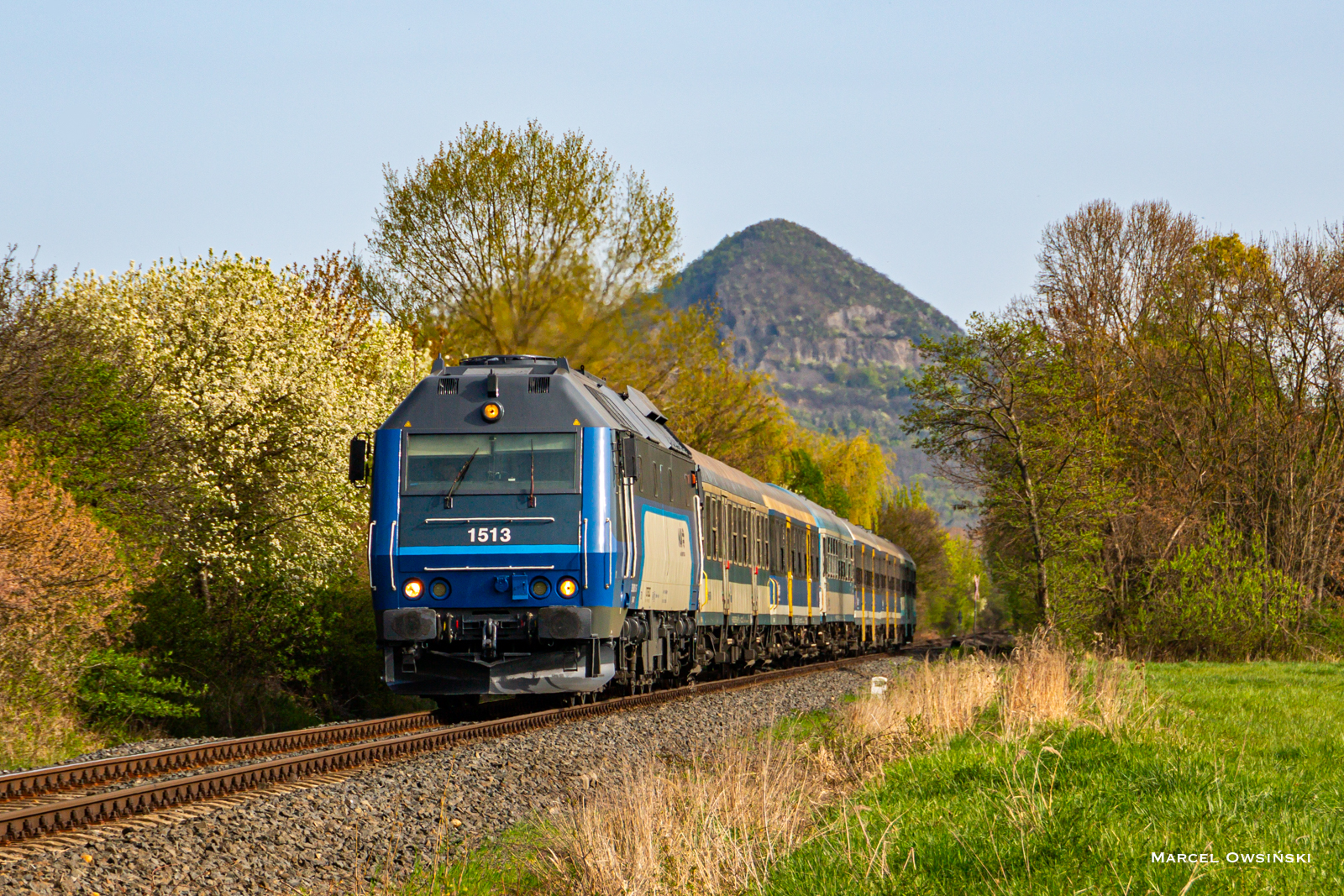 Viking ze stożkiem wulkanicznym