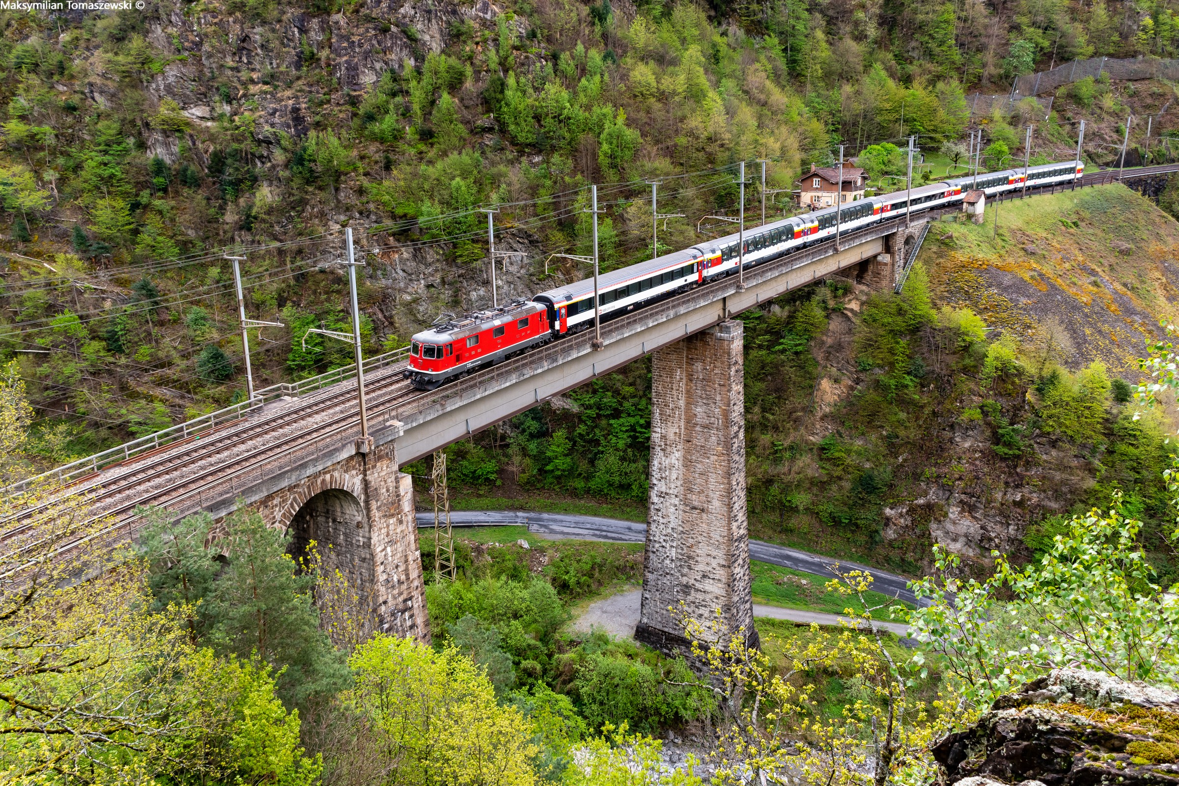 Gotthard Panorama Express
