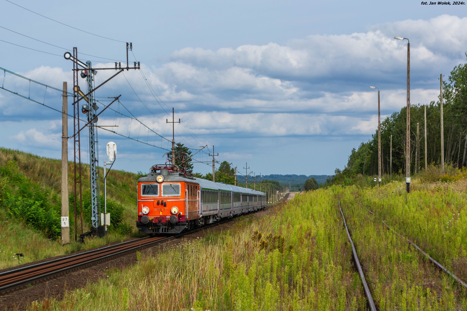 Ostatni miesiąc.